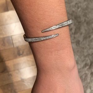 Michael Kors hinged cuff ✨